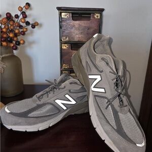 New Balance Men's Gray Sneakers